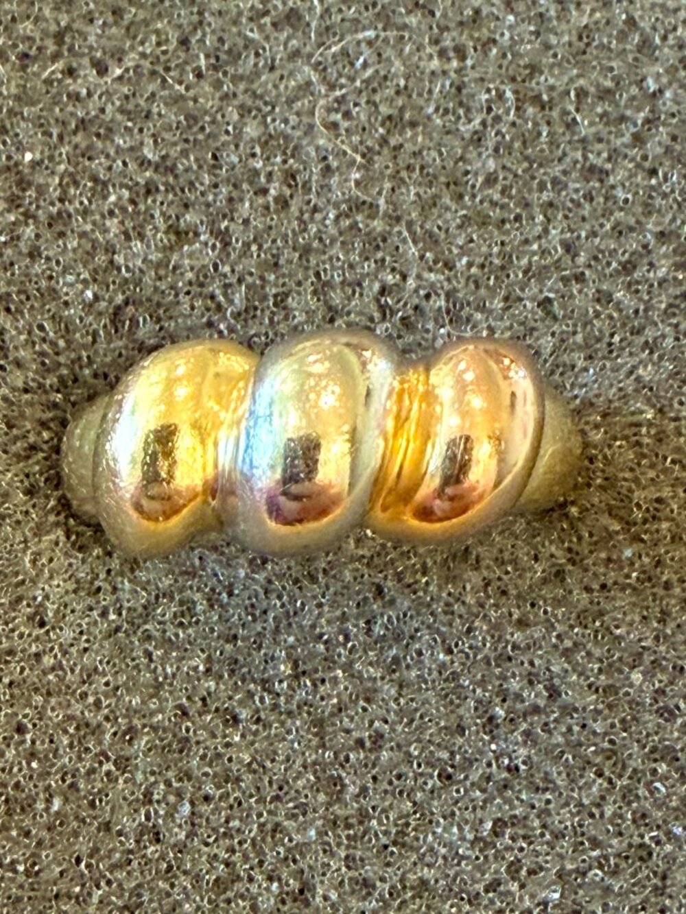 Vintage Tri-color Gold Everyday Ring - Picture 2 of 3